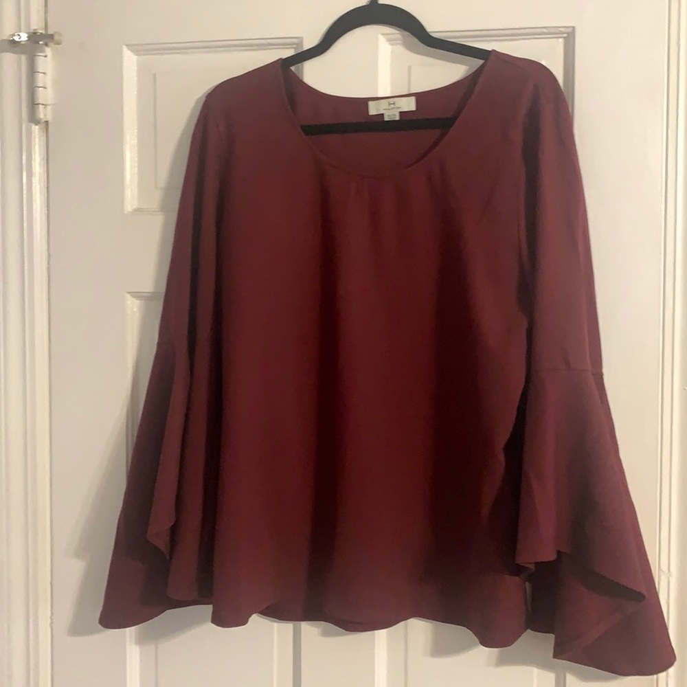 Women’s maroon Vintage Halston original top with gorgeous bell sleeves XL